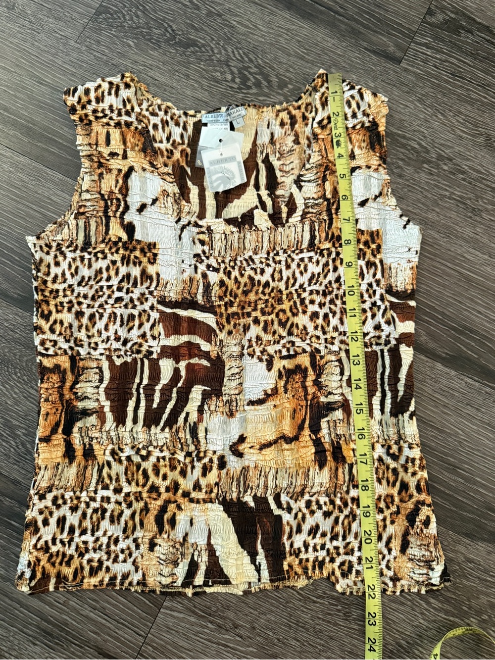 Alberto Makali Vintage Animal Print Top - Picture 4 of 5